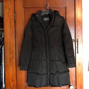 Jessie G long black puffer coat xs